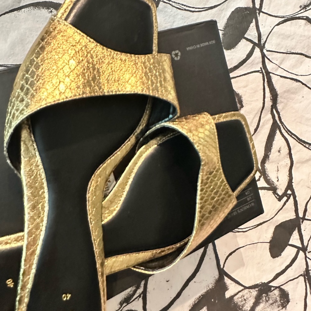 Zara women snake print gold flat sandals